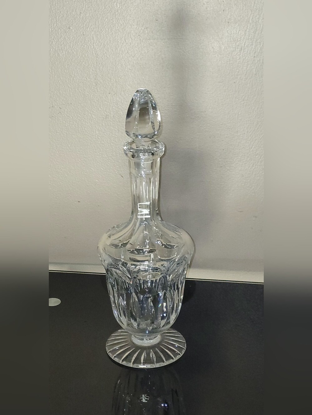 Crystal Glass Decanter with Stopper - Clear
